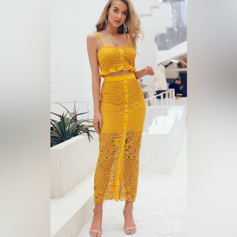 Crochet yellow set